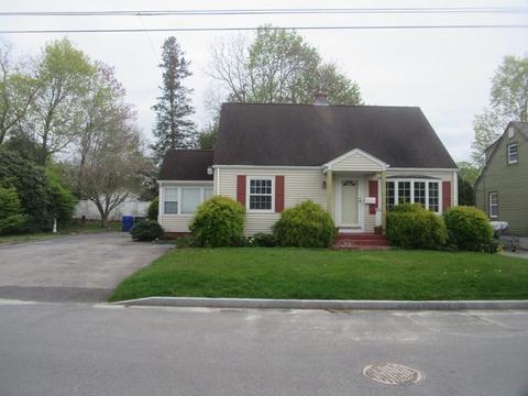 37 Dyer St, Warren, RI 02885 photo 4