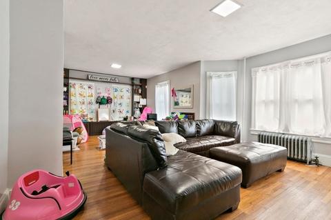 30 Merrick Ave, Springfield, MA 01109 photo 16