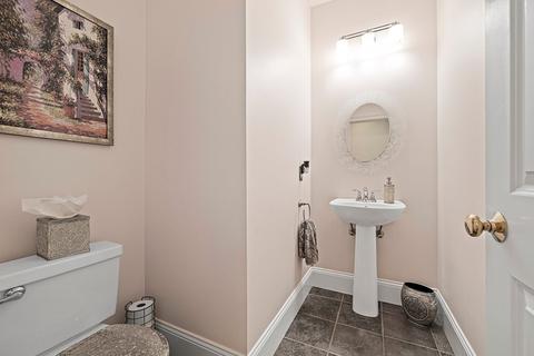25 Franklin St, Canton, MA 02021 photo 15