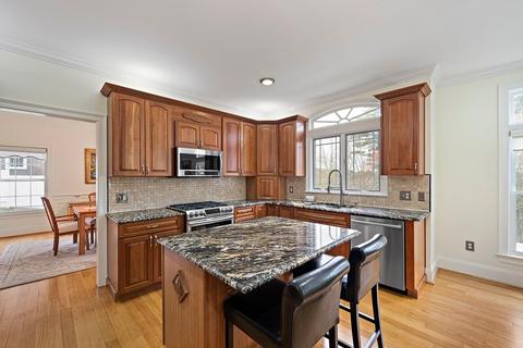 25 Franklin St, Canton, MA 02021 photo 9