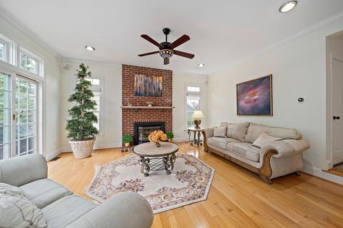 25 Franklin St, Canton, MA 02021 photo 12