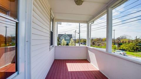 73 Gloucester Ave, Gloucester, MA 01930 photo 3