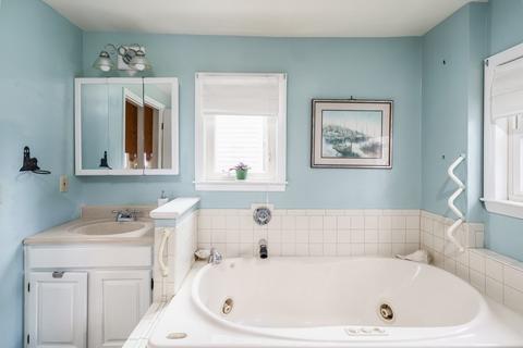 30 Pine St, Easthampton, MA 01027 photo 19