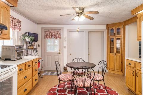 30 Pine St, Easthampton, MA 01027 photo 8