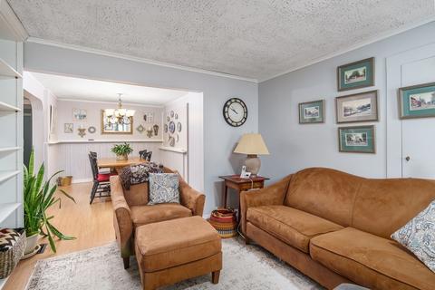 30 Pine St, Easthampton, MA 01027 photo 12