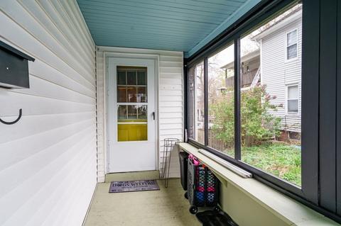 30 Pine St, Easthampton, MA 01027 photo 5