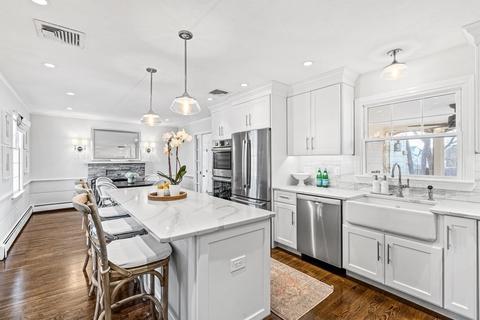 16 Red Gate Ln, Reading, MA 01867 photo 5