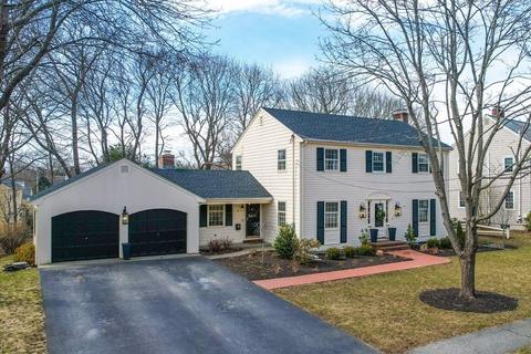 16 Red Gate Ln, Reading, MA 01867 photo 2