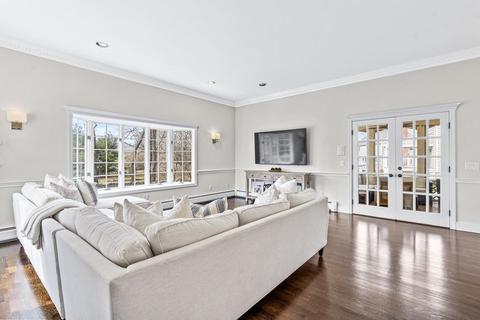 16 Red Gate Ln, Reading, MA 01867 photo 12