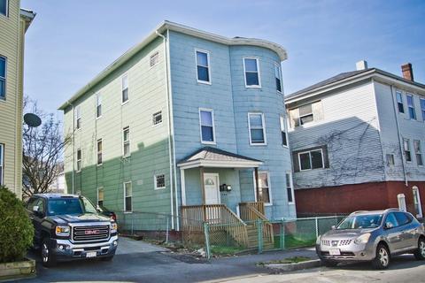 31 Suffield St, Worcester, MA 01610 photo 1