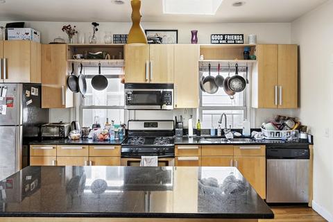 16 Spring St #2, Somerville, MA 02143 photo 4