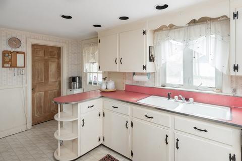57 Whiting Ave, Dedham, MA 02026 photo 9