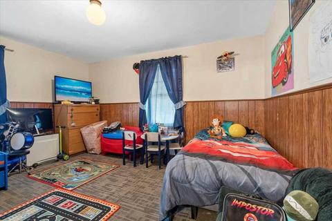 31 Huron Ave, Worcester, MA 01605 photo 14