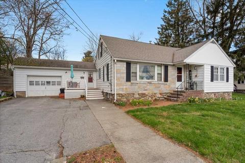 31 Huron Ave, Worcester, MA 01605 photo 2