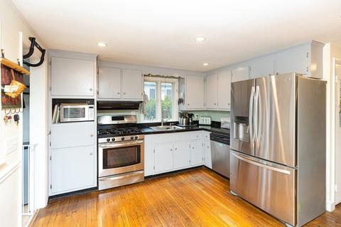 19 Sherman Rd, Dedham, MA 02026 photo 3