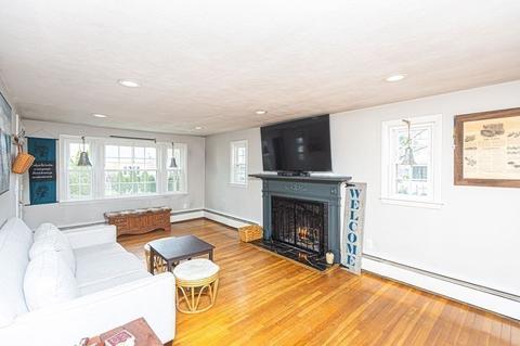 19 Sherman Rd, Dedham, MA 02026 photo 10