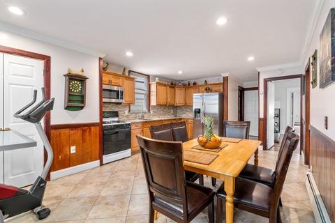 291 Eagle St, Boston, MA 02128 photo 4
