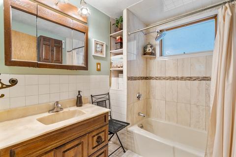 291 Eagle St, Boston, MA 02128 photo 13