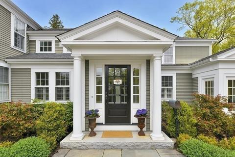648 Main St, Hingham, MA 02043 photo 2