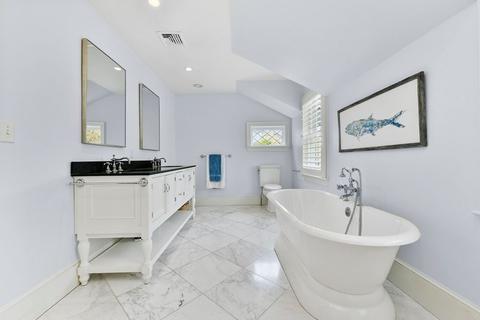 648 Main St, Hingham, MA 02043 photo 15