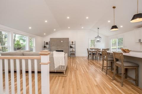 27 Lamoine St, Dedham, MA 02026 photo 4