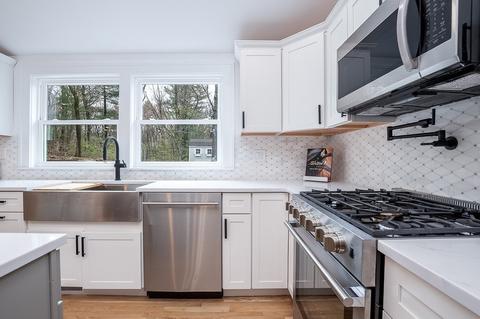 27 Lamoine St, Dedham, MA 02026 photo 6