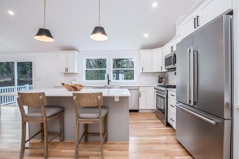 27 Lamoine St, Dedham, MA 02026 photo 5