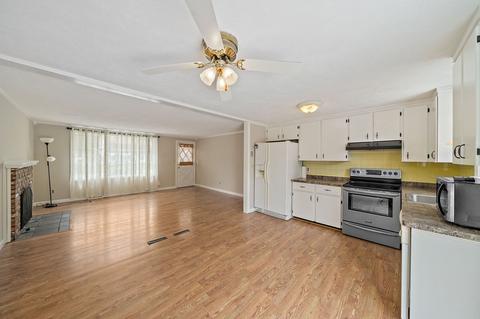 80 White St, Raynham, MA 02767 photo 4
