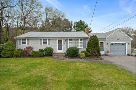 80 White St, Raynham, MA 02767 photo 1