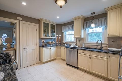 11 Ashbrook St, Springfield, MA 01118 photo 15