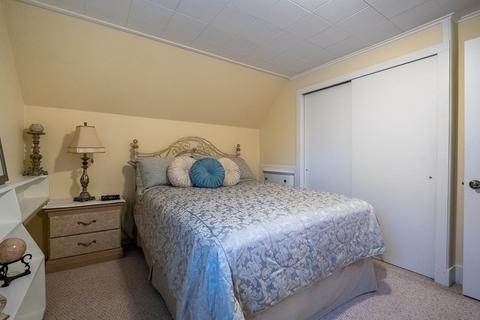 11 Ashbrook St, Springfield, MA 01118 photo 21