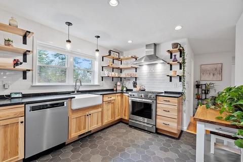 32 Randall Rd, Stow, MA 01775 photo 8