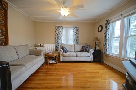 10 Friend St, Gloucester, MA 01930 photo 5