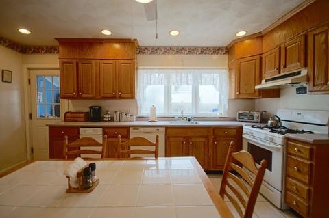 10 Friend St, Gloucester, MA 01930 photo 24