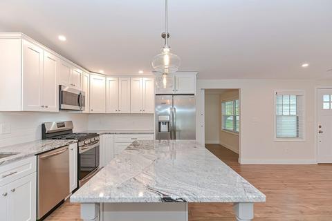20 Trinity St, Danvers, MA 01923 photo 11