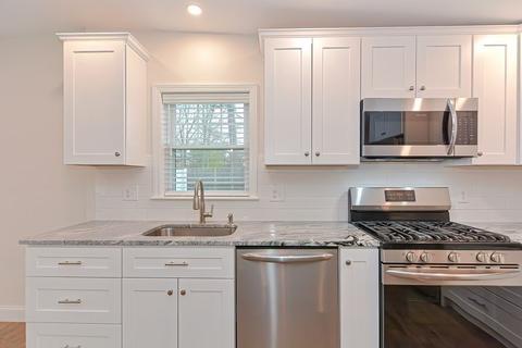20 Trinity St, Danvers, MA 01923 photo 10