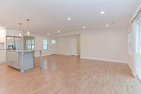 20 Trinity St, Danvers, MA 01923 photo 17