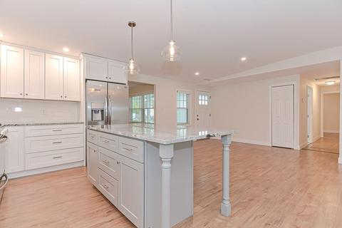 20 Trinity St, Danvers, MA 01923 photo 16