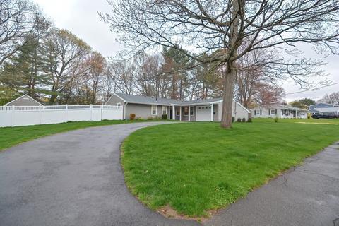 20 Trinity St, Danvers, MA 01923 photo 3