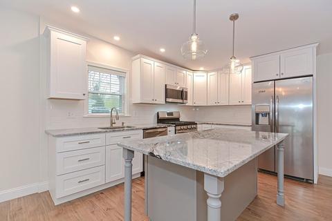 20 Trinity St, Danvers, MA 01923 photo 8