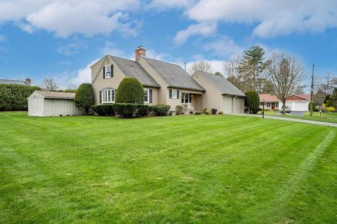5 Gourley Rd, Springfield, MA 01129 photo 3