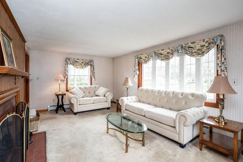 5 Gourley Rd, Springfield, MA 01129 photo 6