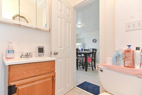 14 Hooper St, Worcester, MA 01605 photo 9