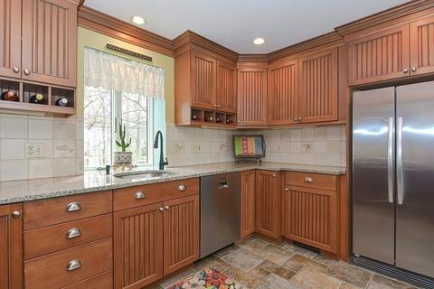 1 Wakefield Ave, Webster, MA 01570 photo 12