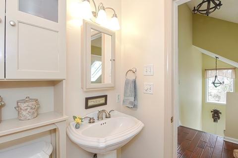 1 Wakefield Ave, Webster, MA 01570 photo 28