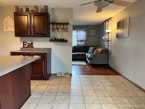 37 Greentree Cir, Springfield, MA 01108 photo 7