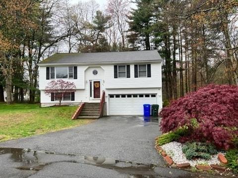 37 Greentree Cir, Springfield, MA 01108 photo 2