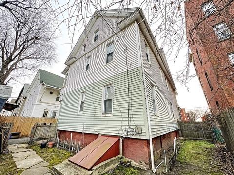 16 Grove St, Springfield, MA 01107 photo 10