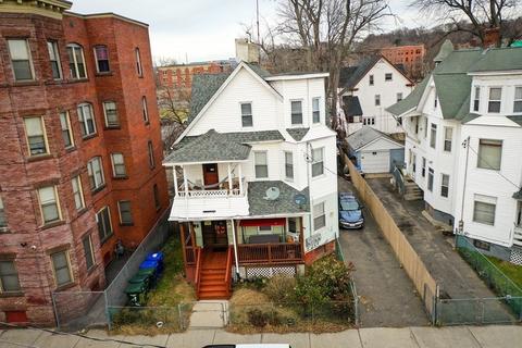 16 Grove St, Springfield, MA 01107 photo 2