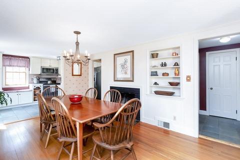 15 Maxwell Pl, Springfield, MA 01118 photo 5